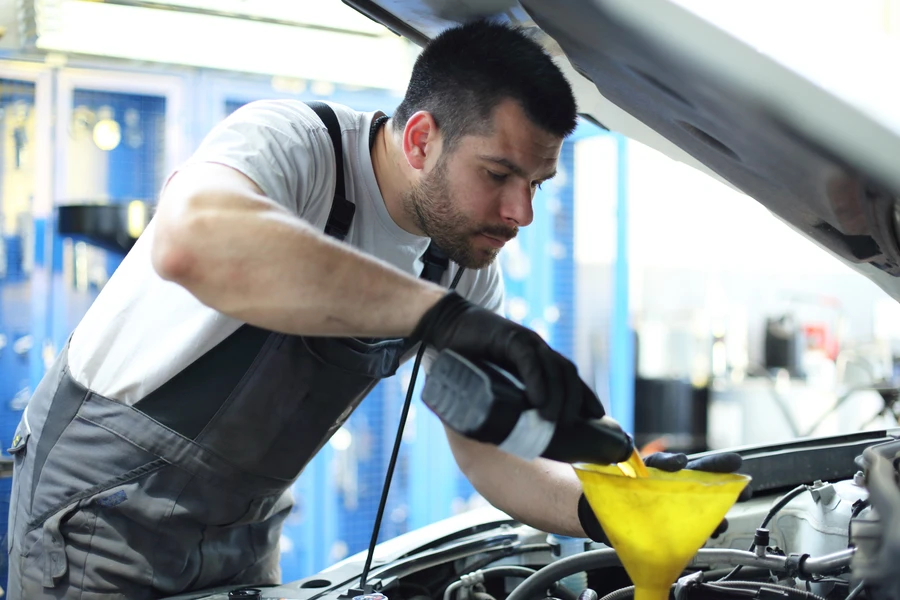 How Oil Changes Contribute To Better Fuel Efficiency in Cupertino, CA How Oil Changes Contribute To Better Fuel Efficiency in Cupertino, CA